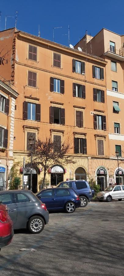 B&B 레트로 룸스 테르미니 로마 외부 사진